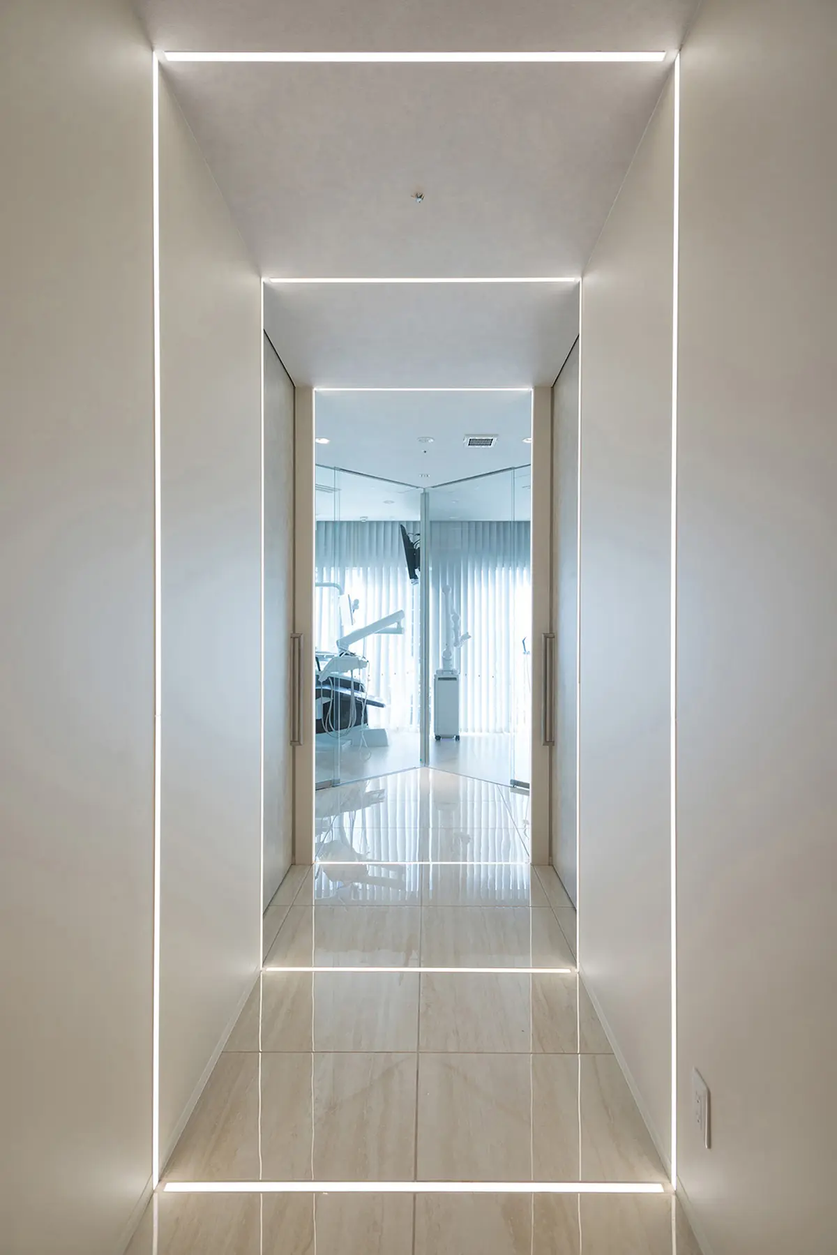 ＲＹＯ　ＪＩＭＢＯ　ＤＥＮＴＡＬ