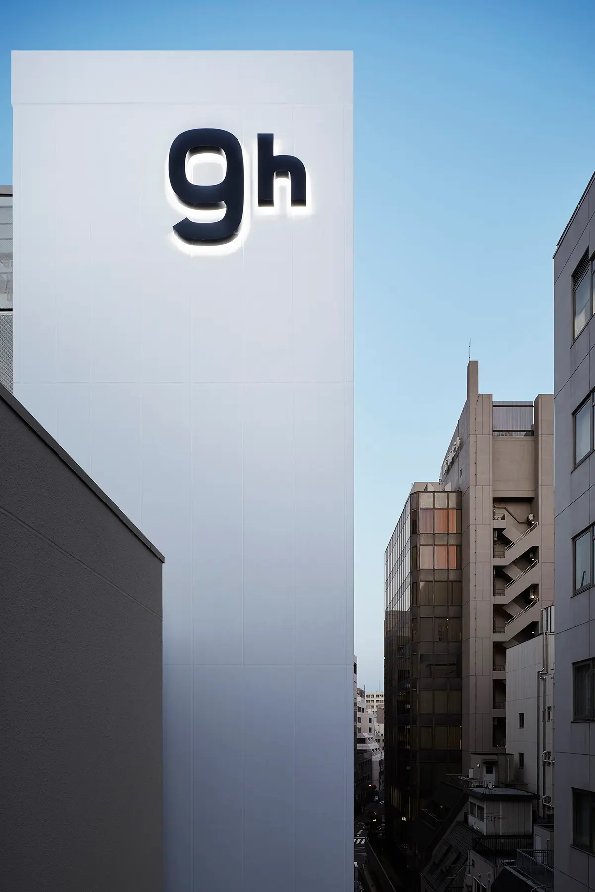 ９ｈ　ｎｉｎｅ　ｈｏｕｒｓ　竹橋