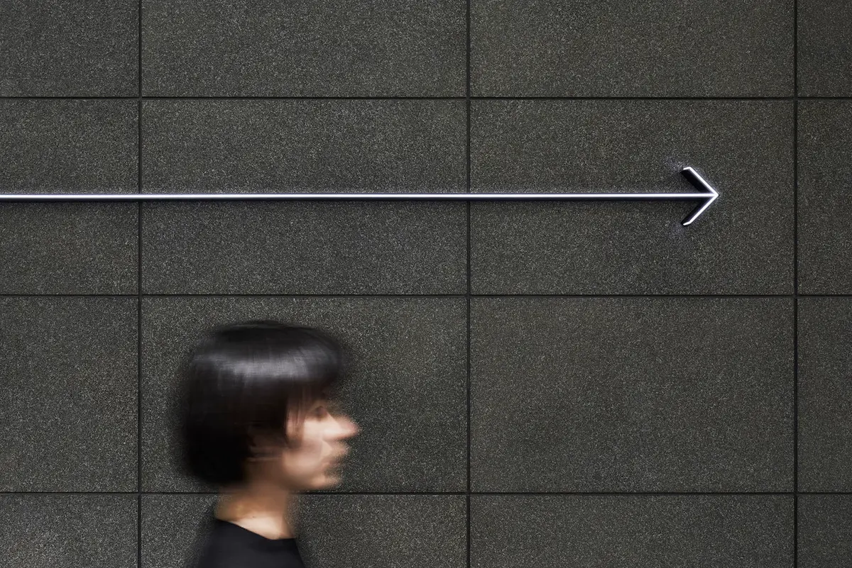 アーティゾン美術館　サイン計画