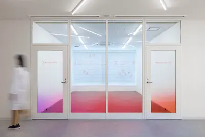 千葉大学　医学系総合研究棟サインデザイン計画