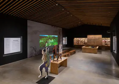 竹田市歴史文化館・由学館展示、観光アプリ「岡城時空散歩ARガイド」