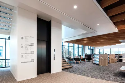 三原市立中央図書館