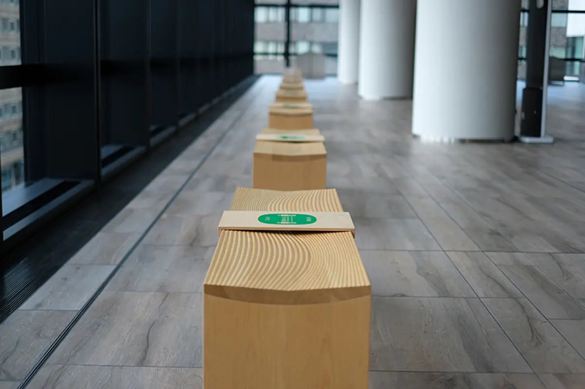 しくみプロジェクト：札幌市民交流プラザ　新型コロナ感染防止サイン