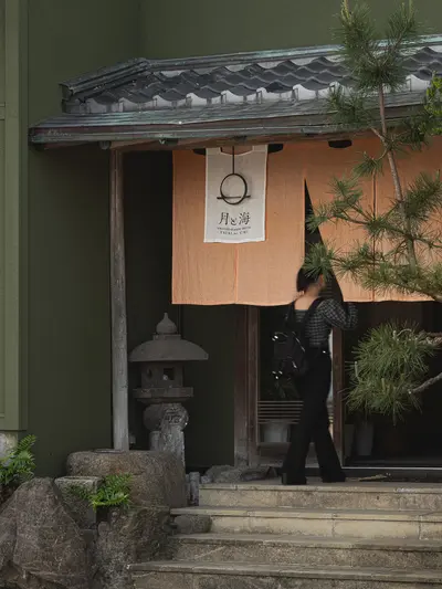 ＮＡＧＡＳＡＫＩ　ＳＥＡＳＩＤＥ　ＨＯＴＥＬ　月と海