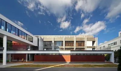 北里大学獣医学部 本館A棟本館B棟 十和田キャンパス