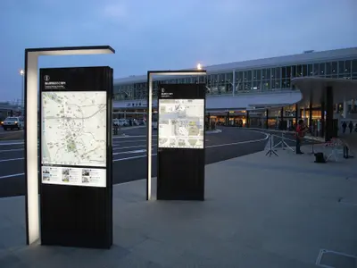 富山駅の環境グラフィックデザイン