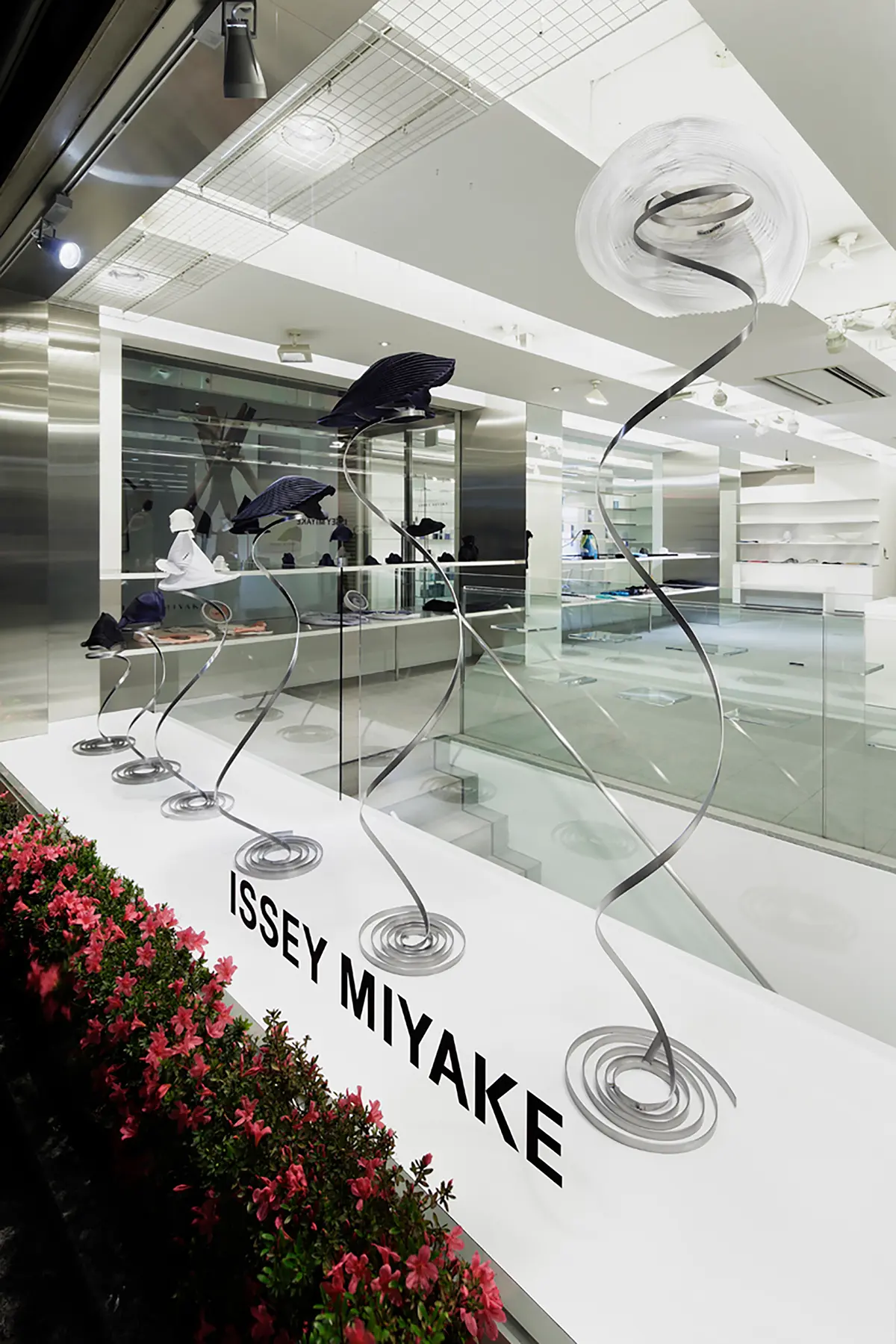 ISSEY MIYAKE ハットスタンド