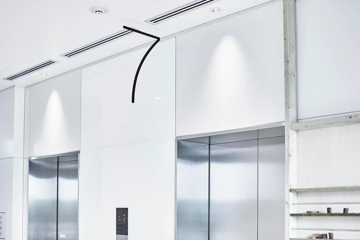 ＬＵＭＩＮＥ０