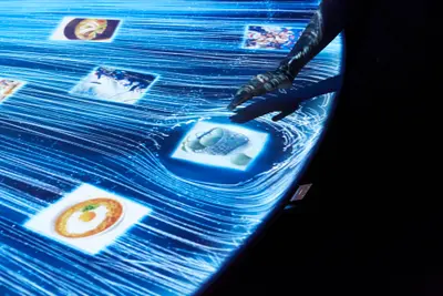 ミラノ国際博覧会・日本館「ダイバーシティの滝」