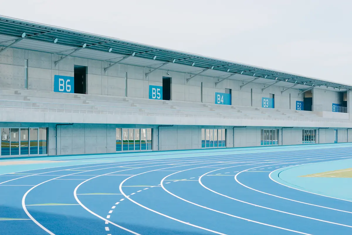 屋島レクザムフィールド（高松市新屋島競技場）