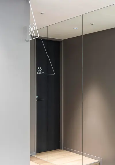 レアレア横浜東口店