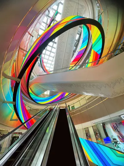 Henderson LUMINA GUANGZHOU – Ribbon LED Project –