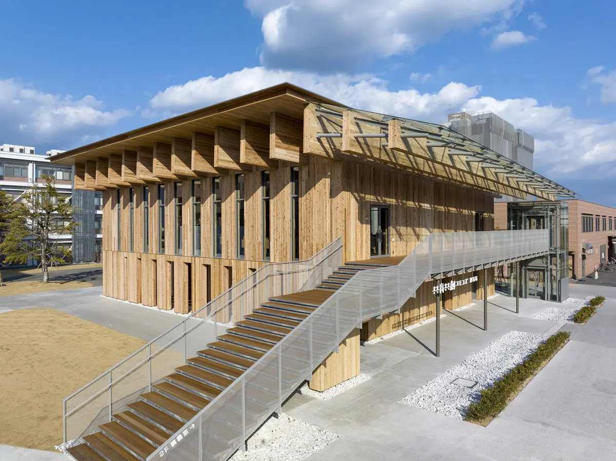 岡山大学共育共創コモンズ