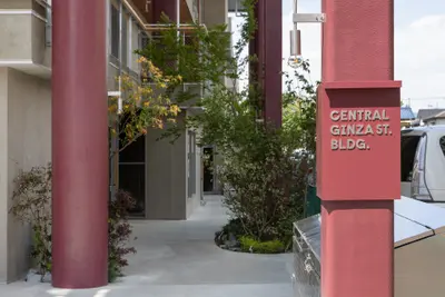 Grove（Central Ginza St. Bldg.）サインデザイン