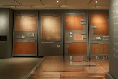 イームズの正体　Powers of Detail