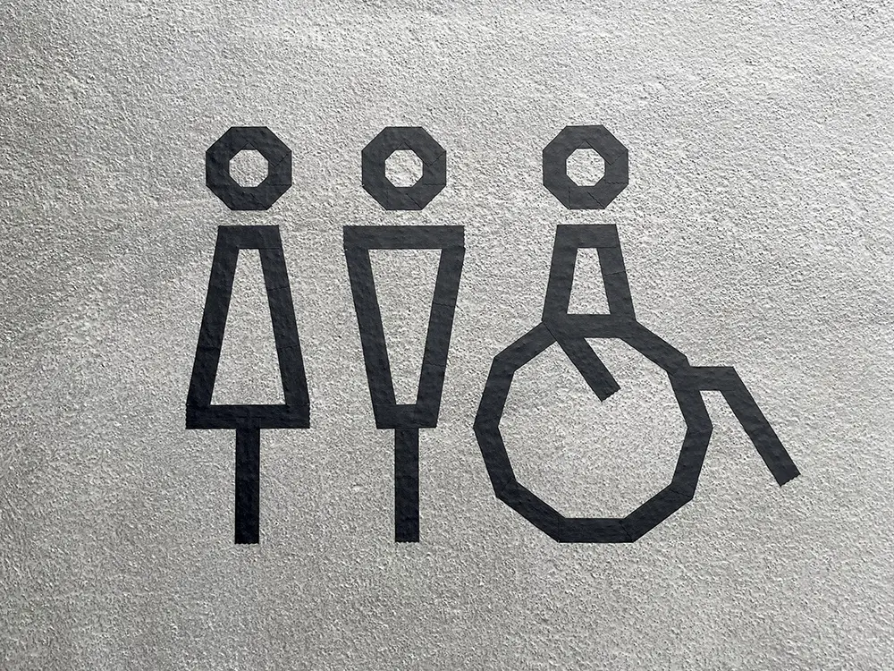 カモ井加工紙 新社屋サイン