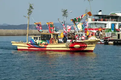 瀬戸内国際芸術祭の島を再生する活動の功績に対して
